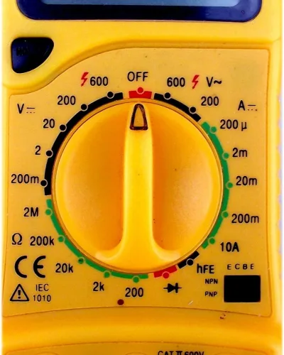 Fázis DM-200 digitális multiméter, CAT III 600 V