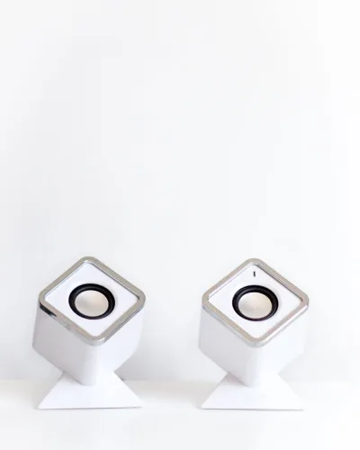 Aurel Cube asztali hangfalpár