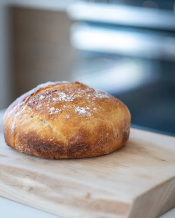 Fehér kovászos cipó (1 kg)