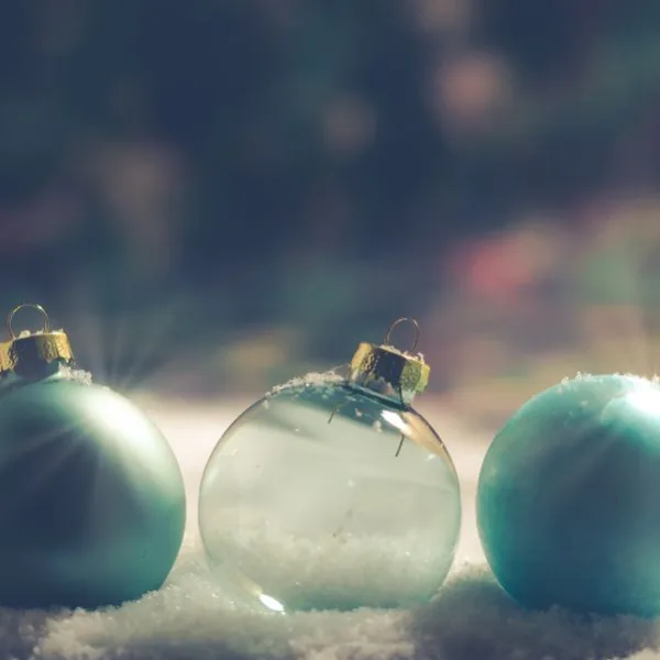 Kézzel fújt üveg gömbdísz szett (6 db, Ø 8 cm)