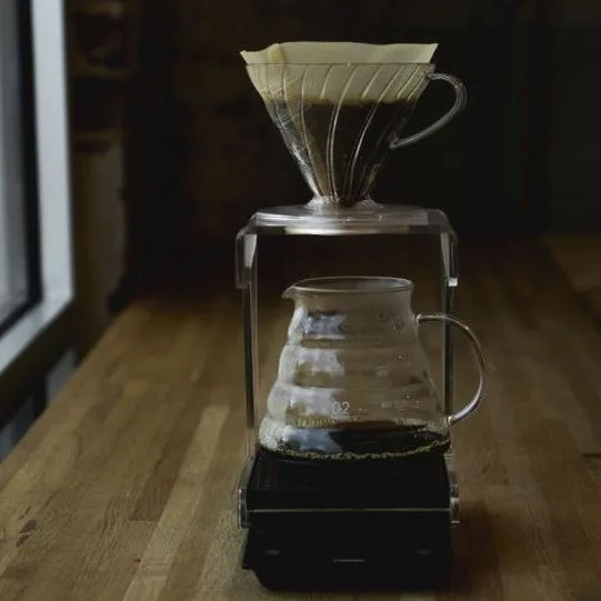 Pour-over kávéfőző szett tartóval és kancsóval