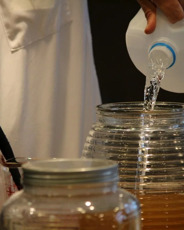 Erjedő élőflórás kombucha