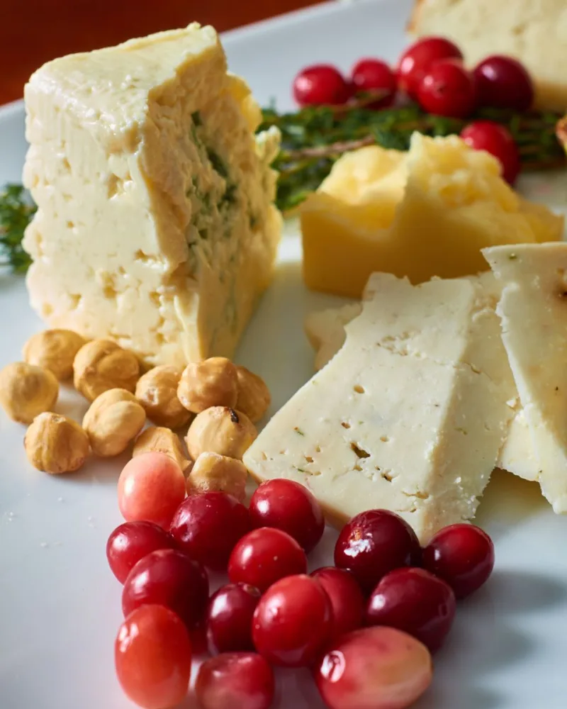 Tiszamenti Öreg – 6 hónapig érlelt félkemény sajt, 300 g