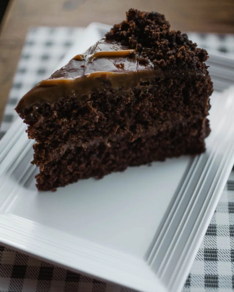 Étcsokoládés ganache torta