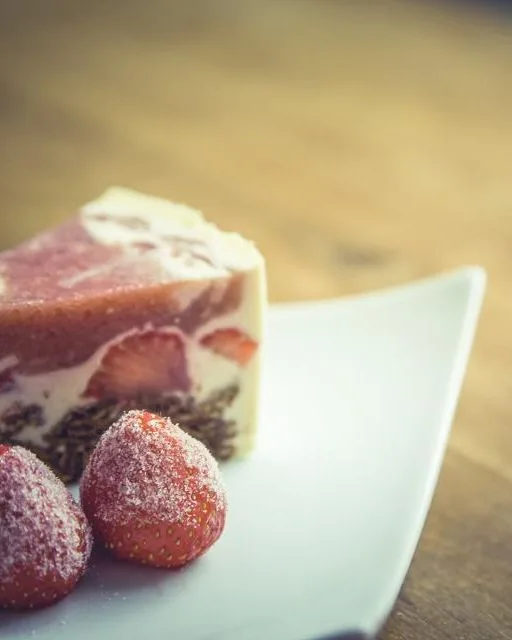 Epres-mascarponés naked torta