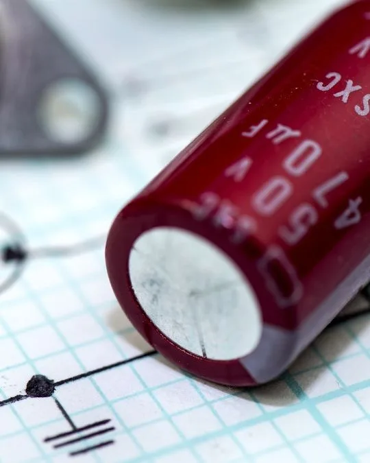 Ohmkert elektrolit kondenzátor készlet, 500 db (24 érték)