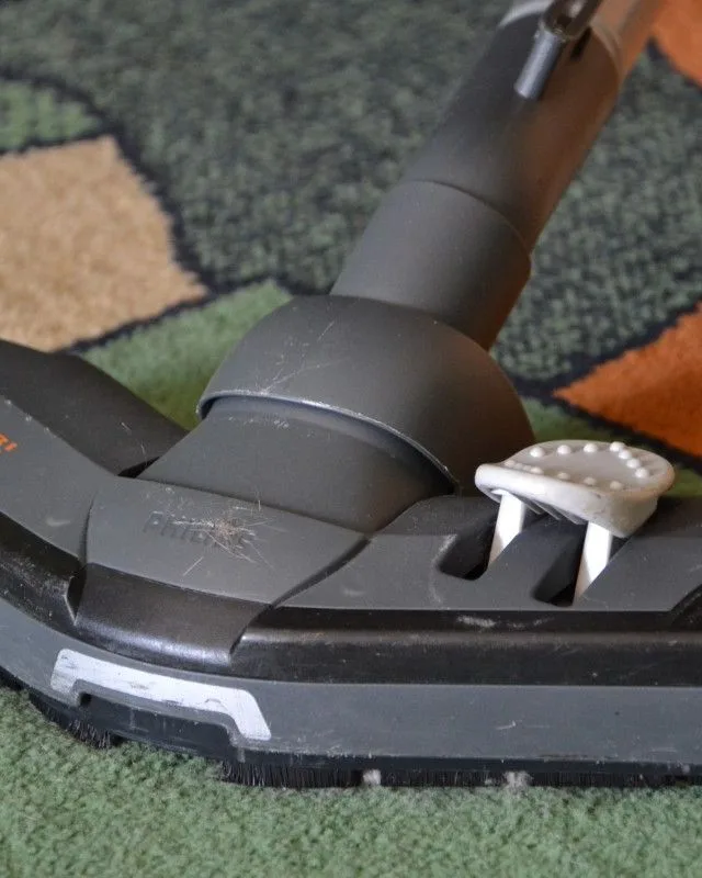 Kovra Classic porzsákos porszívó, piros