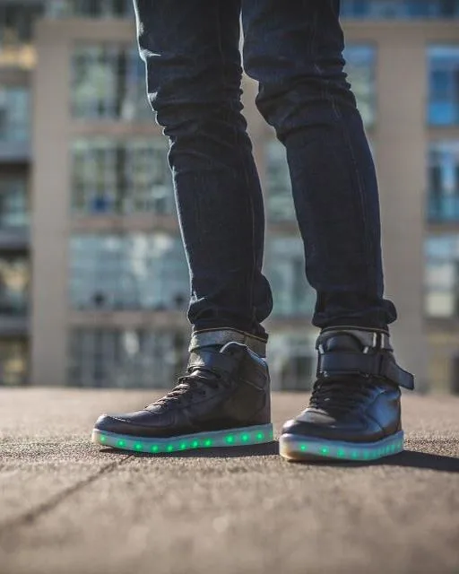 Lumen High — világító talpú bőr high-top