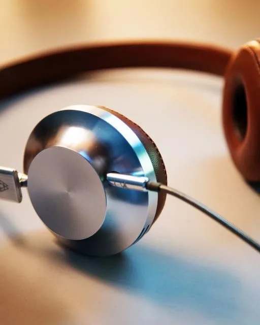 Aurel Halo vezetékes on-ear fejhallgató
